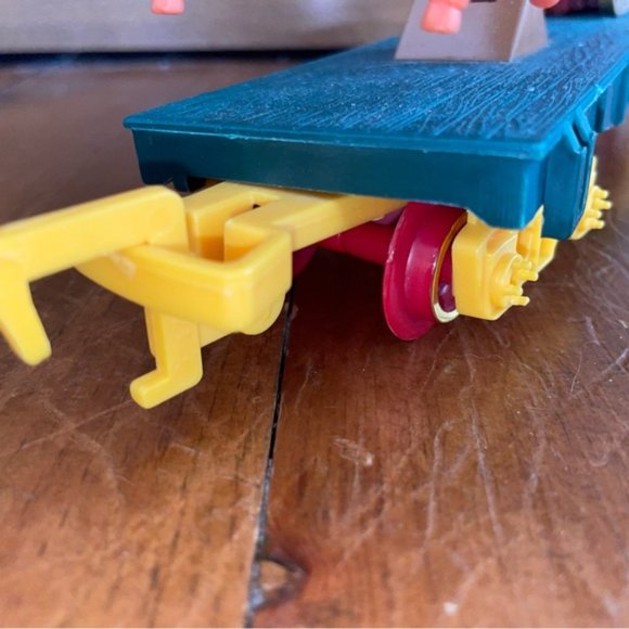 Vintage 1993 Toy State Santa Sleigh & Reindeer Train Set Car Replacement - Picture 8 of 10